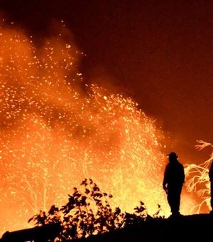 Incêndio no sul da Califórnia cresce e autor pode ser condenado à perpétua
