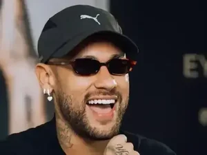 Neymar compra iate de R$ 120 milhões com heliponto e seis suítes