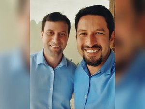 Em visita a Arapiraca, Rodrigo Cunha conversa com Daniel Barbosa