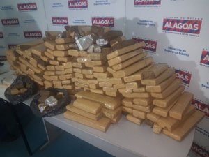 Integrantes de organização criminosa são presos com mais de R$ 350 mil em drogas