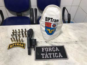 Idoso é detido com arma de fogo e cinco munições na Região Metropolitana