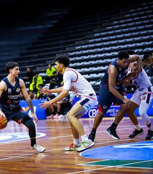 Alagoano Guilherme Omena encerra temporada no NBB com recorde pessoal pelo Caxias