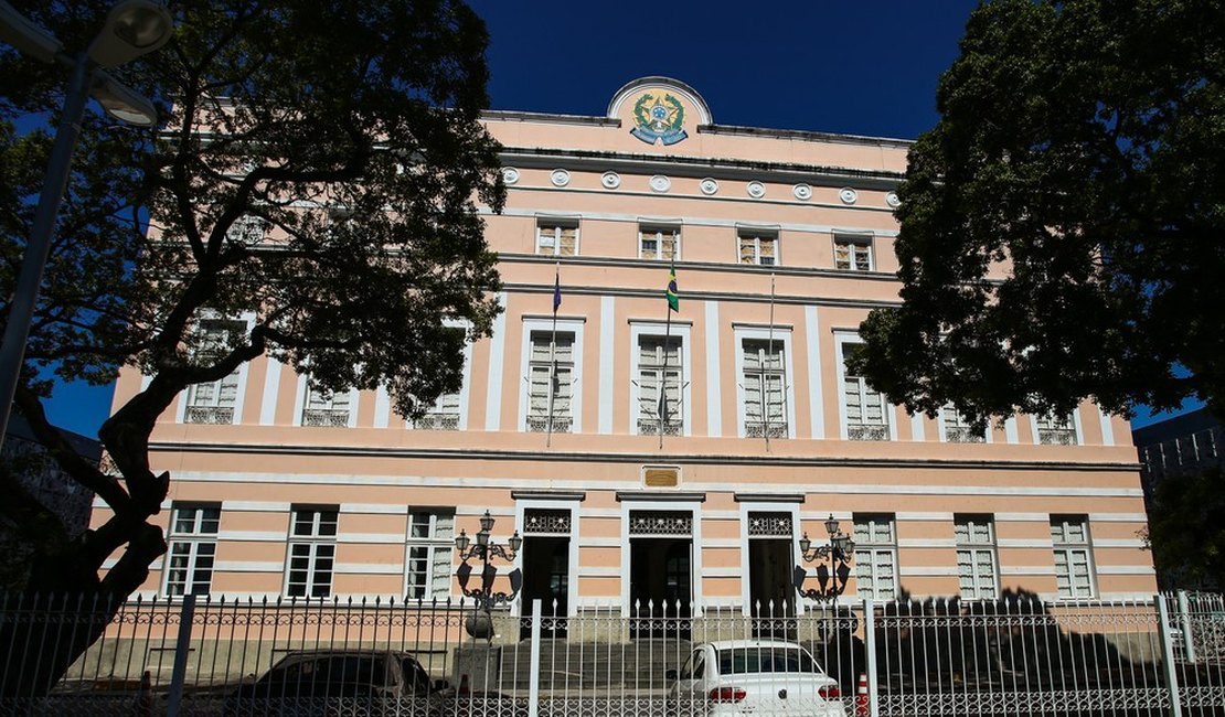 Secretários de Renan Filho miram vagas na Assembleia Legislativa e “esquecem” disputa pelo governo