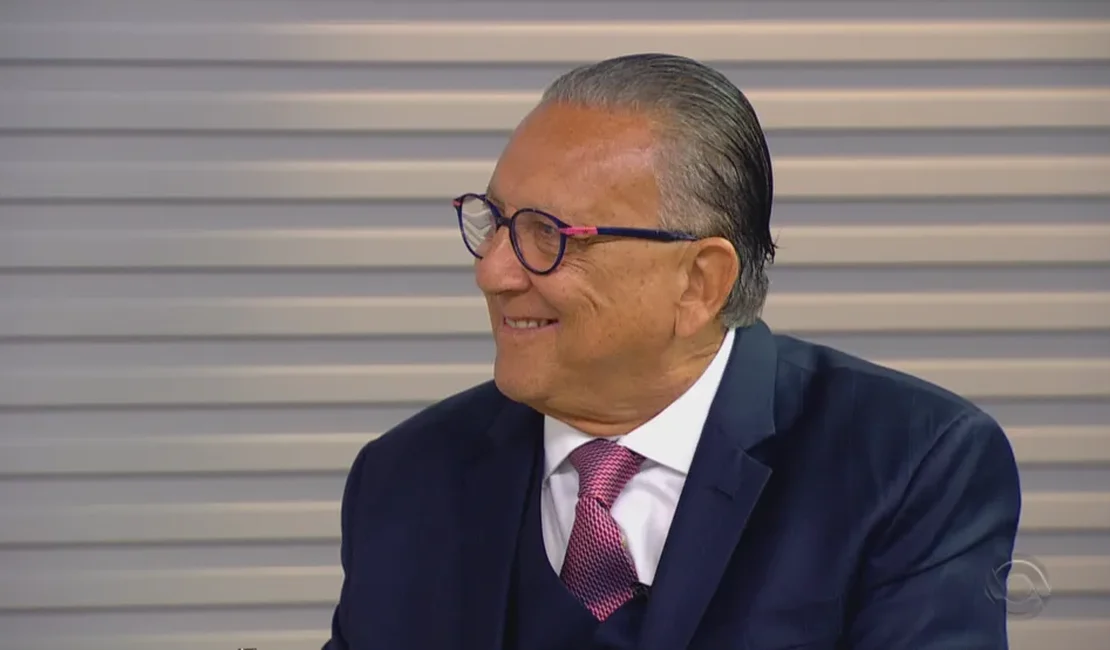 Após quadro de pneumonia, Galvão Bueno se sente mal e é internado no Paraná