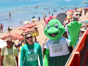 Sacolas biodegradáveis e camisinhas serão distribuídas pelo projeto Nossa Praia