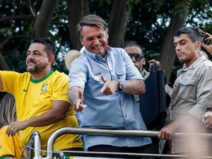 Após atos, Bolsonaro discute com ministros como reagir ao STF e à inflação