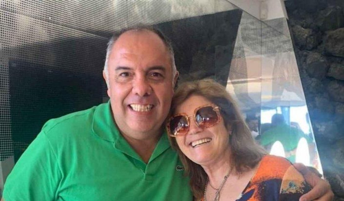 VP do Flamengo posta foto com mãe de Cristiano Ronaldo e brinca: 'Sempre começa pela família'