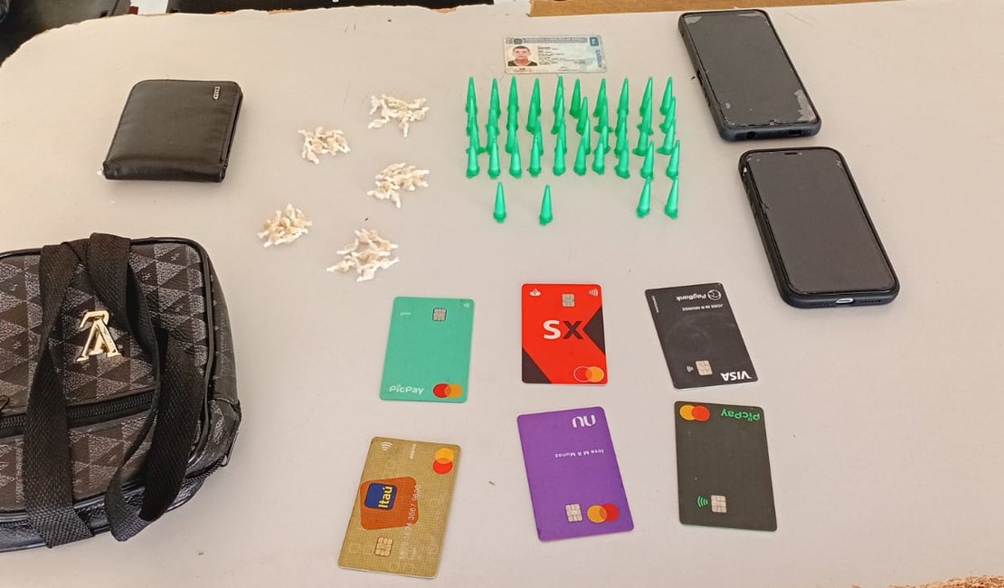 Cabeleireiro colombiano é preso com cocaína e pedras de crack em Arapiraca