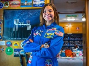 Menina de 17 anos pode ser a primeira pessoa a pisar em Marte