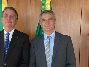 ‘Coincidentemente dia 22’, diz irmão de Bolsonaro sobre prisão do ex-presidente