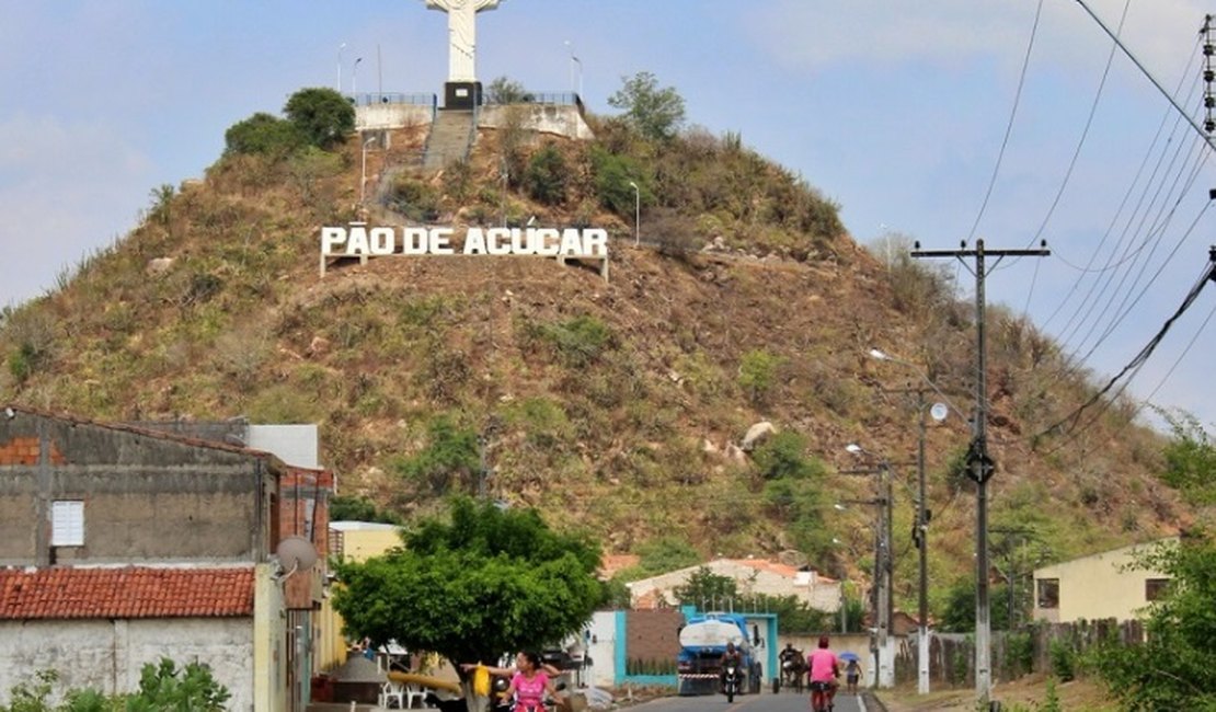 Depois que Justiça descobriu irregularidades com empresa, Prefeitura contrata nova banca para concurso  no Sertão