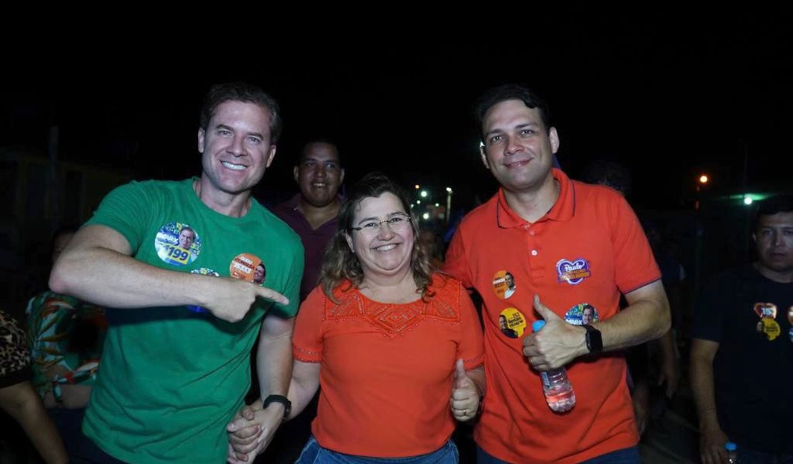Prefeita Eronita e deputados Dudu Ronalsa e Marx Beltrão recebem carinho do povo em Porto Calvo