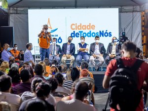 Prefeitura ouve demandas da população dos Flexais e reforça apoio por realocação