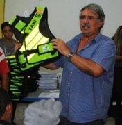 Prefeitura de Arapiraca vai entregar mais 39 coletes a mototaxistas