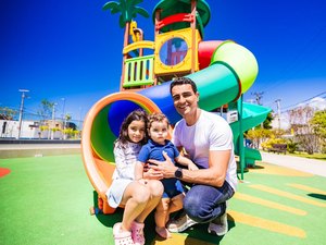 JHC visita Renasce Salgadinho com os filhos e destaca transformação ambiental
