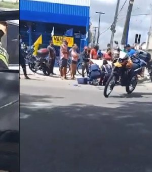 Motorista de caminhão avança sinal vermelho e provoca acidente com carro e moto