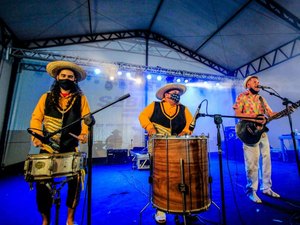 Tradição e cultura marcam a noite de abertura do Natal dos Folguedos