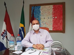 Gestão da Ufal não vai comprar vacina e defende fortalecimento do SUS