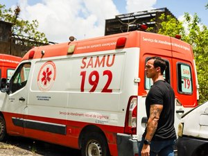 Deputado Leonam fiscaliza cemitério de ambulâncias: “poderiam estar salvando vidas!”