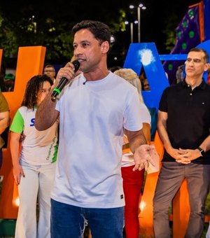 Prefeito Rodrigo Cunha entrega Praça Acauã, na parte alta de Maceió