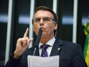 Jair Bolsonaro passa mal e é atendido em Hospital Central do Exército no Rio