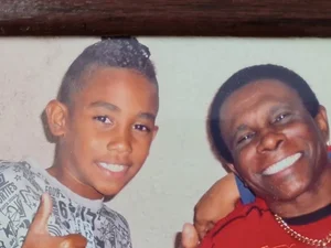 Neguinho da Beija-Flor: “No Brasil, basta nascer preto para ser suspeito”