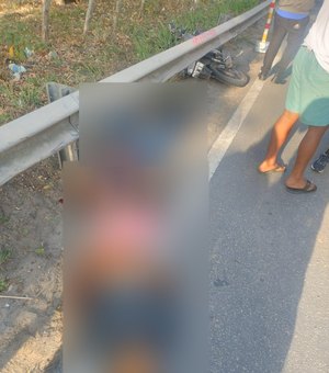 Motociclista e passageiro morrem em acidente na BR-316, em Alagoas