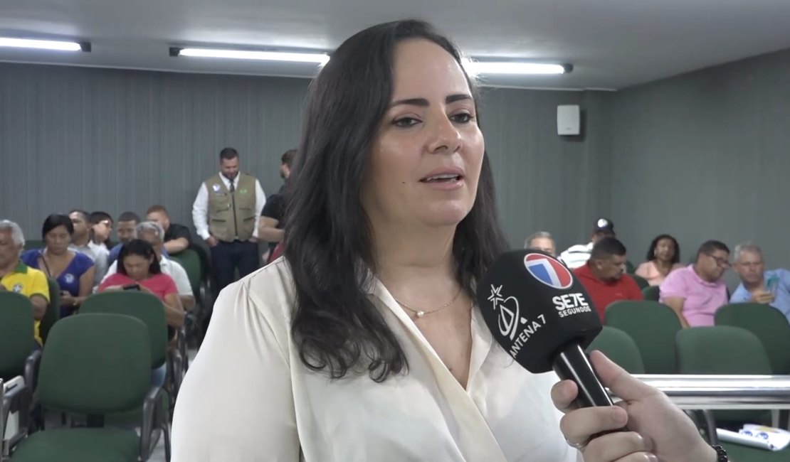 Fabiana Pessoa visita Bolsonaro em Pernambuco e promete vinda do ex-presidente a Arapiraca