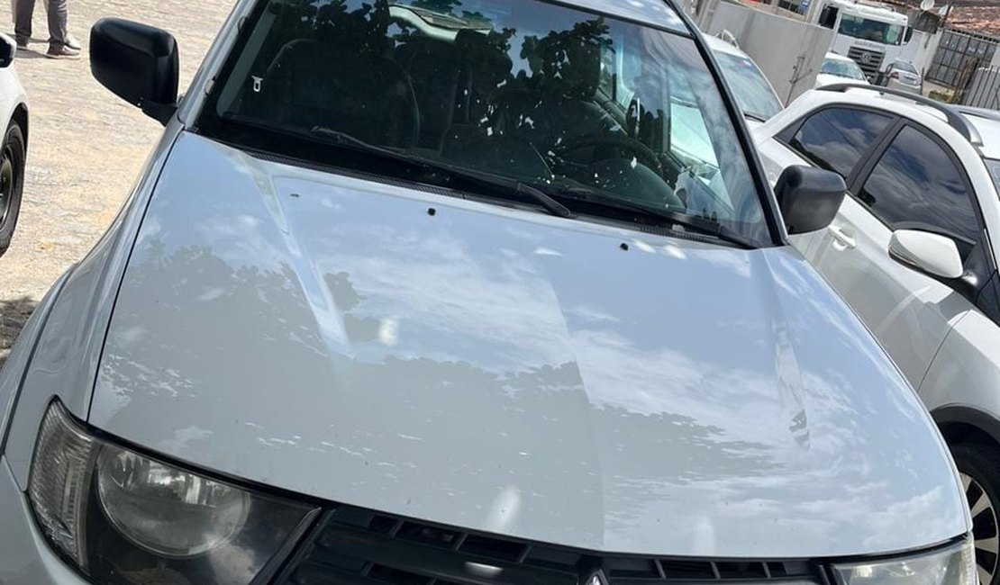Polícia Civil de Alagoas recupera em PE veículo desviado com procuração falsa