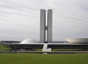 Congresso remaneja R$ 9,3 bilhões do Bolsa Família para o Auxílio Brasil