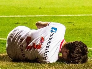 Rodrigo Caio rompe ligamento do joelho e só volta a jogar em 2015