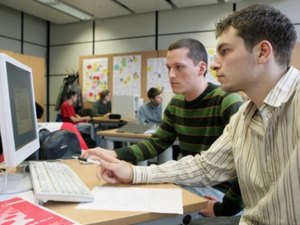 38 empresas têm inscrições abertas para estágio e trainee em todo o país