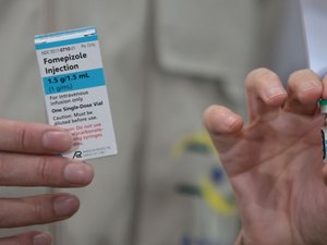Brasil recebe 2,5 mil doses de fomepizol, antídoto contra metanol; AL fica com 24 unidades