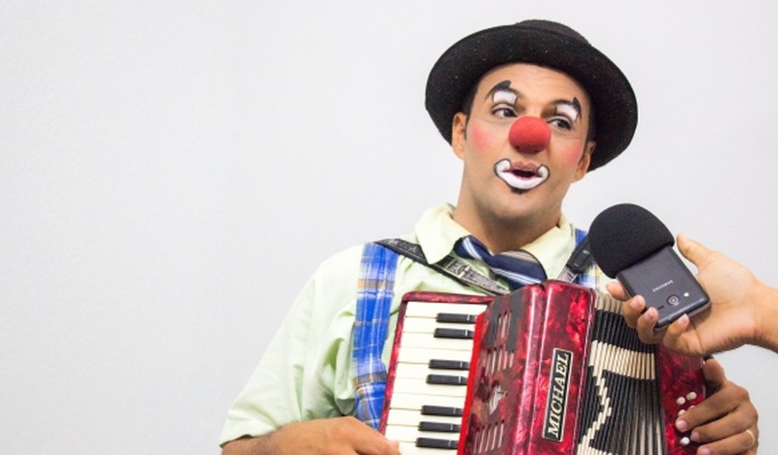 Palhaço arapiraquense lança projeto circense na cidade