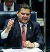 Alcolumbre cancela sabatina de Messias e critica “omissão” de Lula