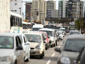 Parcela para veículos com placas 1 e 2 deve ser paga até o dia 28