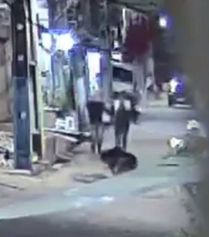 Duas crianças e um jovem são baleados durante atentado no Jacintinho