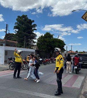 SMTT Arapiraca intensifica ações em faixas de pedestres em áreas escolares