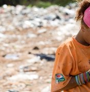 Alagoas concentra 66% de crianças e adolescentes em situação de pobreza, diz estudo