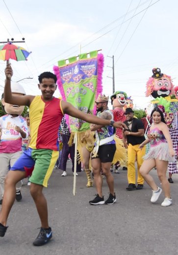 Folia de Rua define ordem do desfile de blocos para este sábado (31), em Arapiraca