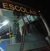 Ônibus que fazia transporte de estudantes é assaltado em Flexeiras