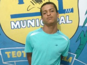 Homem armado é preso durante festa de Padre Cícero