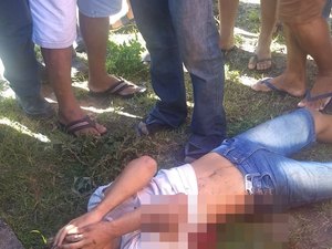 Passageiro reage a assalto a van e atira contra criminosos em Maceió