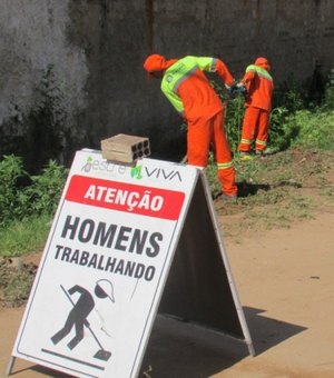 Mutirão beneficia bairro Rio Novo e conta com 150 garis na limpeza