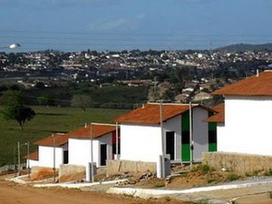 Dupla fura barreira policial em Arapiraca e um deles acaba preso