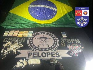 Suspeito tenta fugir mas é preso com drogas, arma de fogo e dinheiro