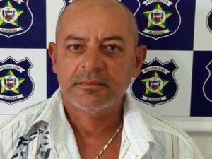 Homem é preso com uma arma calibre 44 em Feira Grande