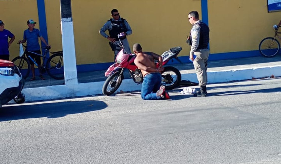 Suspeito de roubar cerca de quatro pessoas é preso no bairro Cidade Universitária, em Maceió