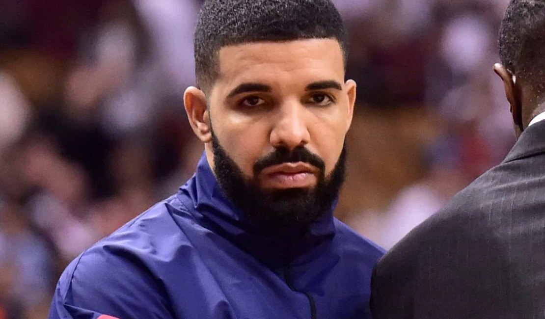 Drake pagou R$ 1,3 milhão para modelo que o acusou de abuso sexual