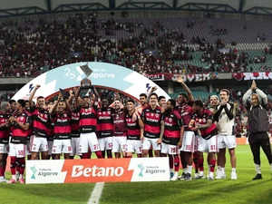 Flamengo vence o Benfica e fica com título do Troféu do Algarve